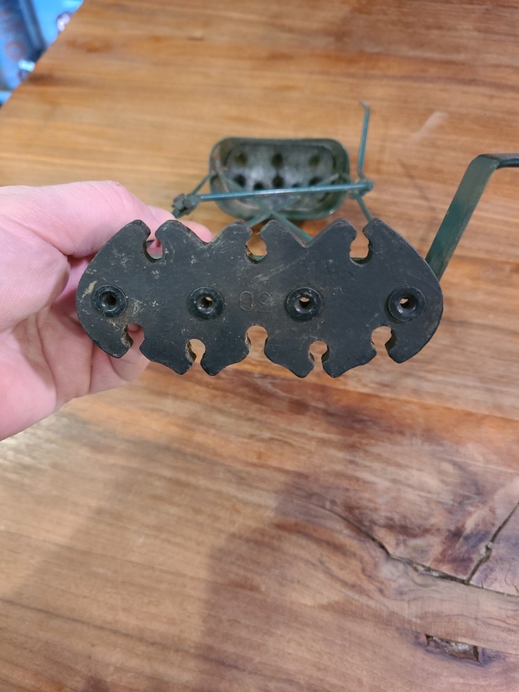 Vintage Bear Archery bow quiver