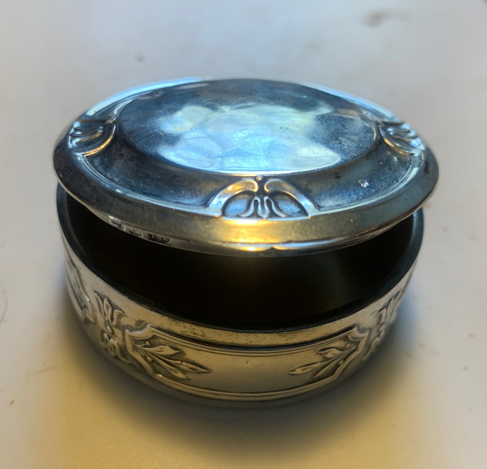 Vintage Solid 800 Silver Hinged Trinket Pill Box Gilt Gold Interior 20gm *READ*