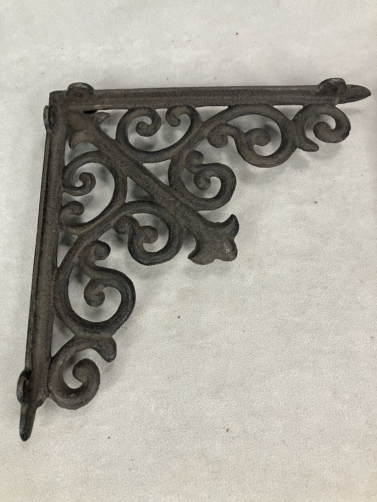 Cast Iron Shelf Bracket Ornate