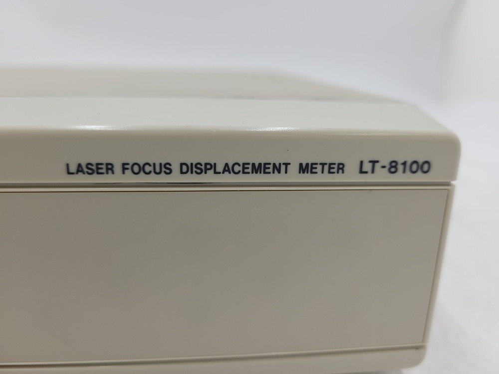 KEYENCE LT-8100 LASER FOCUS DISPLACEMENT METER Excellent Condition
