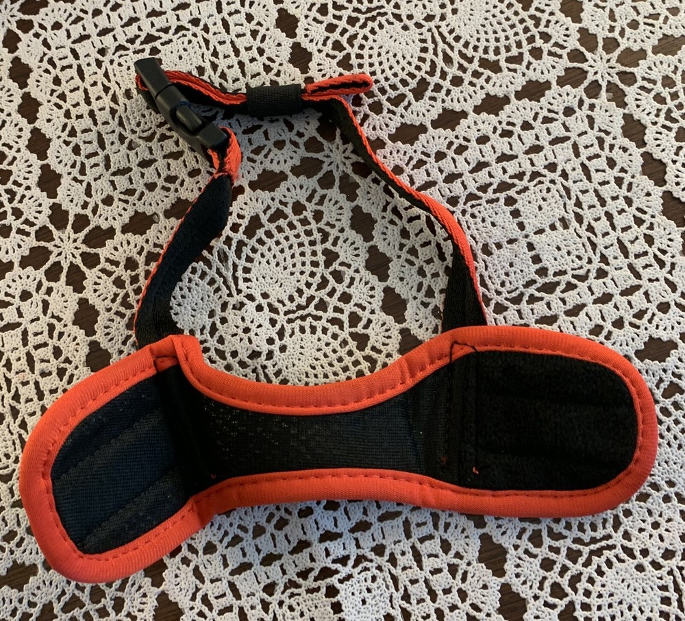 Lucky Paw Adjustable Comfortable Mesh Muzzle Black Red Small Dogs Anti Biting