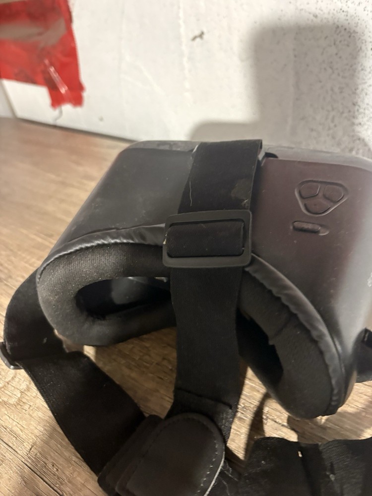 DreamVision Pro Virtual Reality Smartphone VR Headset Black