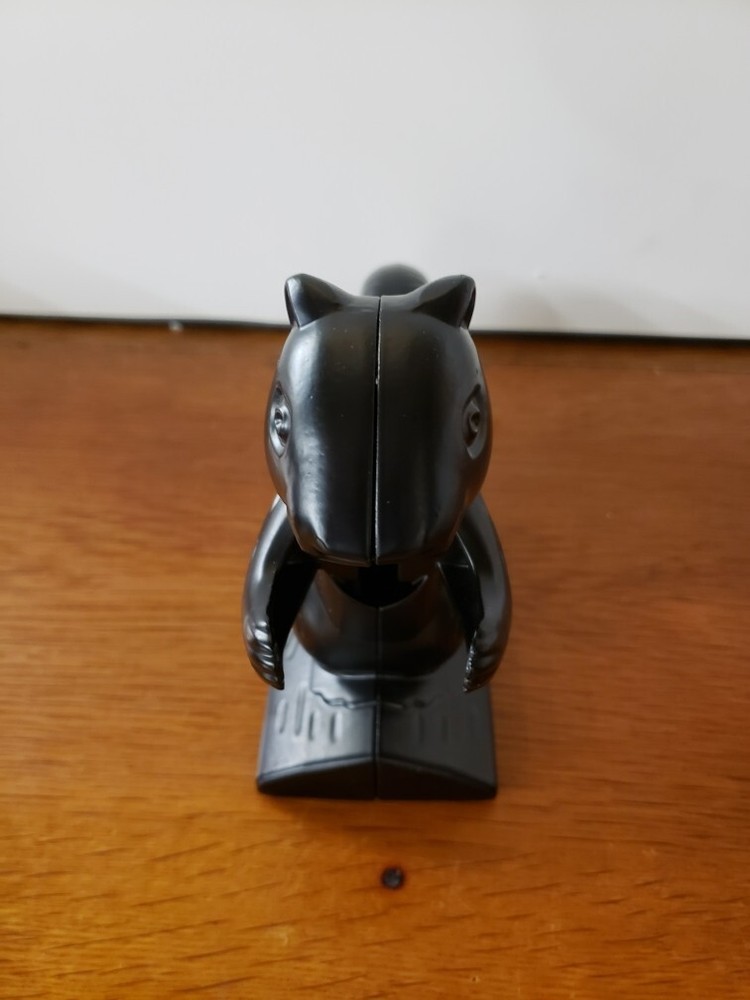 Black Metal Squirrel Hand Crank Nutcracker