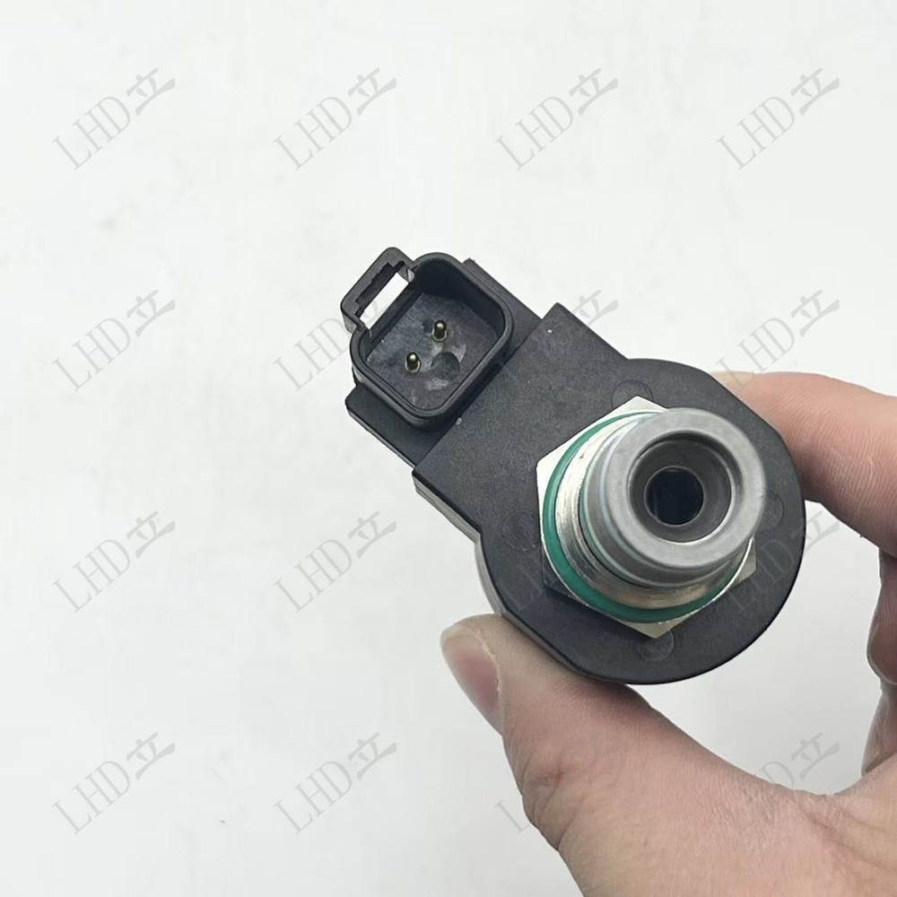Transmission Solenoid Valve 87429978 For Case Backhoe Loader.