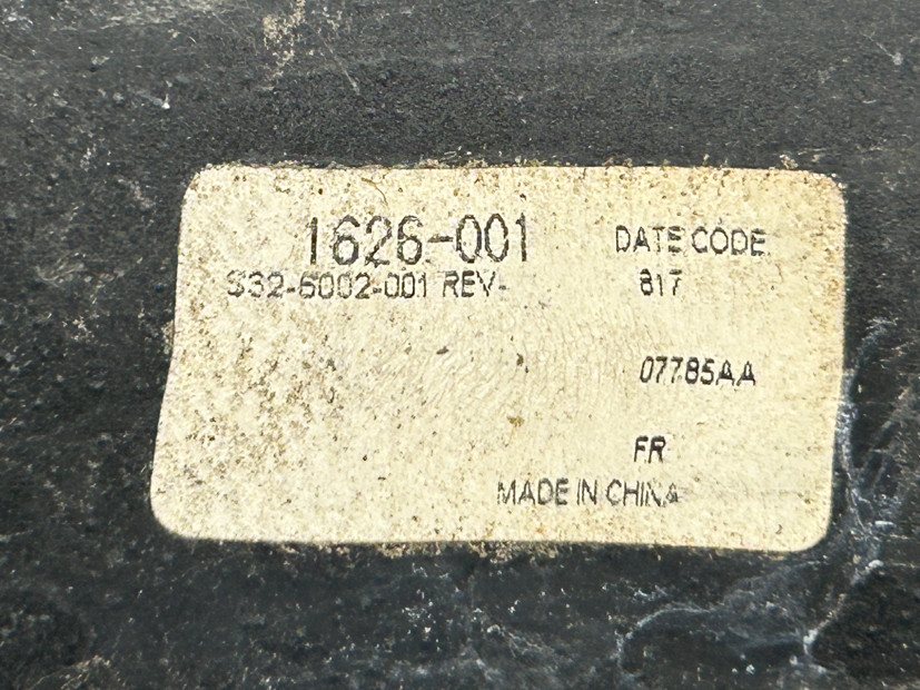 PETERBILT S32-6002-001 INSERT-THRESHOLD LH 630MM SCREW-IN
