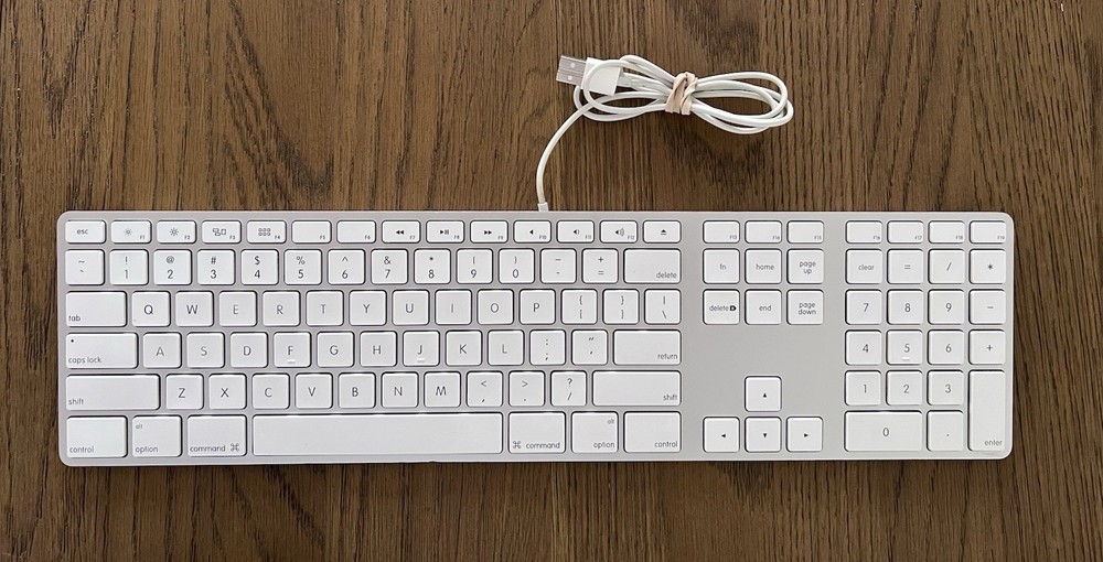 Apple A1243 Wired USB Keyboard Numeric Keypad iMac Mac Mini Tested Works Used