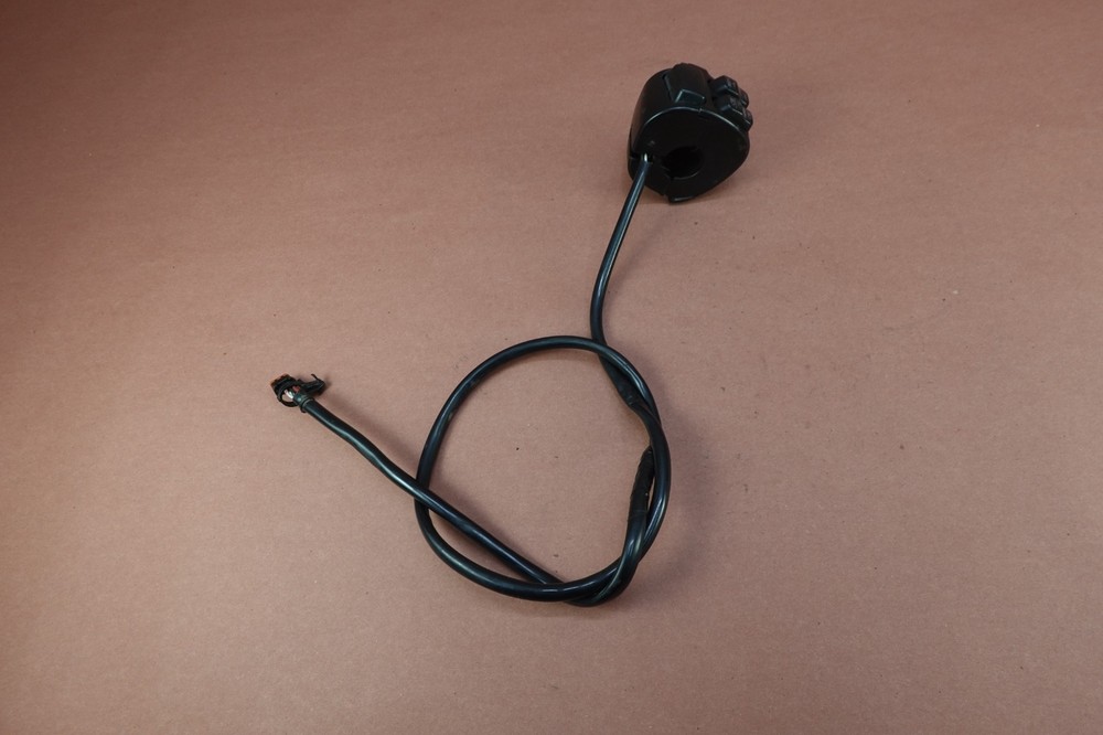 2012-2015 Harley Davidson FLD Switchback Classic LEFT CONTROL HEADLIGHT SWITCH