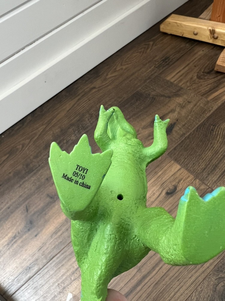 Dinosaur Toy LOT (4)