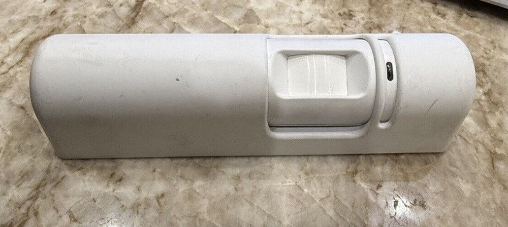 Honeywell Request to Exit PIR Motion Detector  Melder - White A-8