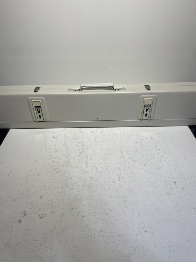 Singer Chunky Knitter Knitting Machine Model 150