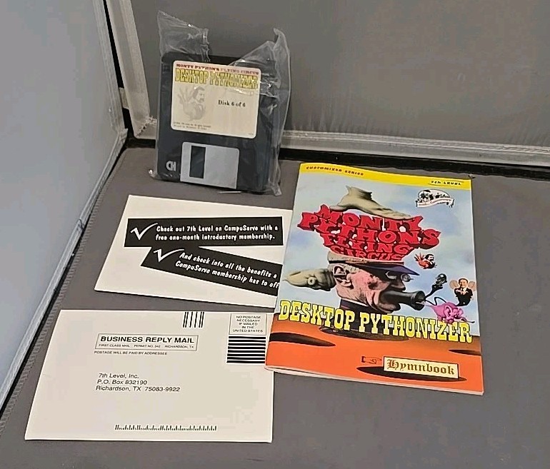 Monty Pythons Flying Circus Desktop Pythonizer PC 3.5'' discs 1994 Software box