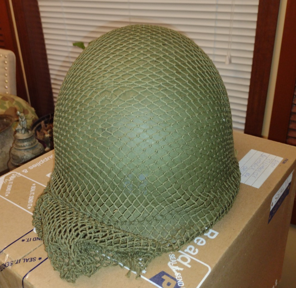 WW2 helmet front seam fixed bale United carr