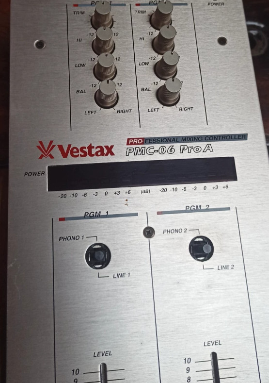 1pcs Vestax PMC-06 Pro A mixing console