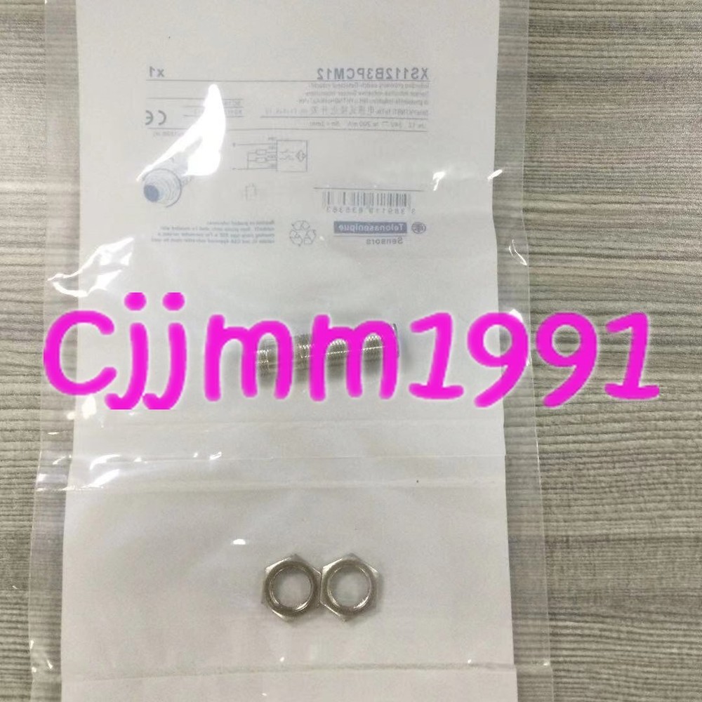 1PC NEW Schneider XS112B3PCM12