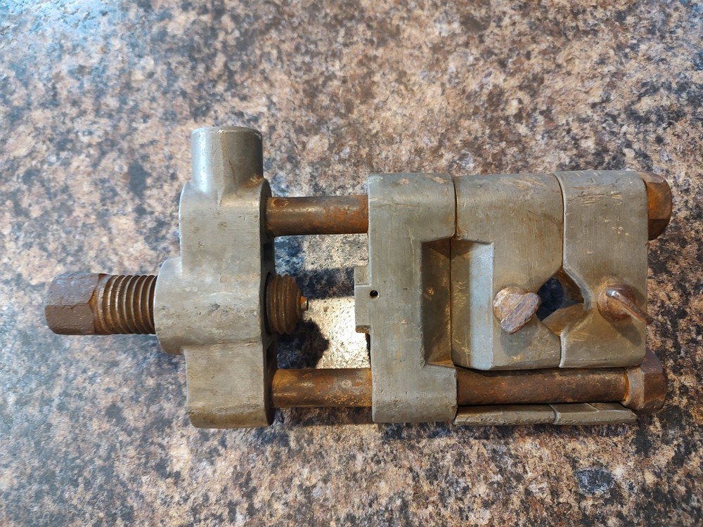 Wheeler-Pilot Shutoff Tool