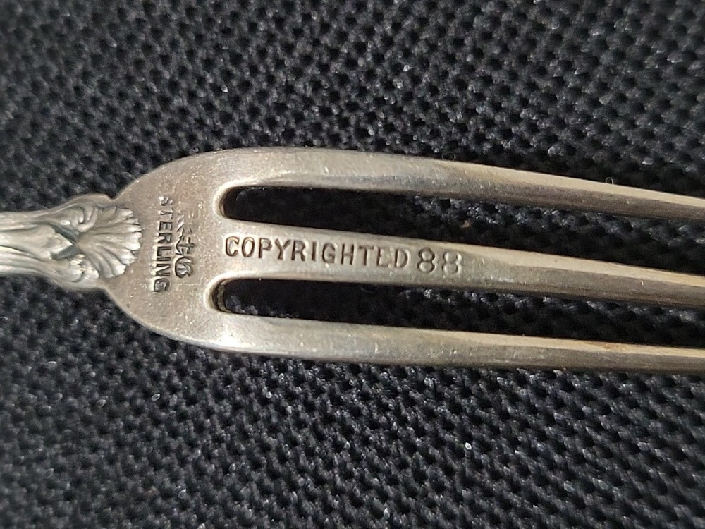 Antique Gorham Chantilly Pattern Sterling Silver Lemon Fork Copyright 88 13g