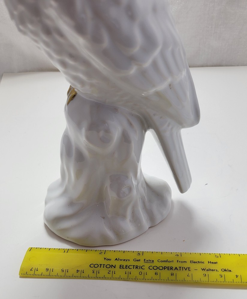 Vintage Ceramic Cockatoo Parrot Figure.