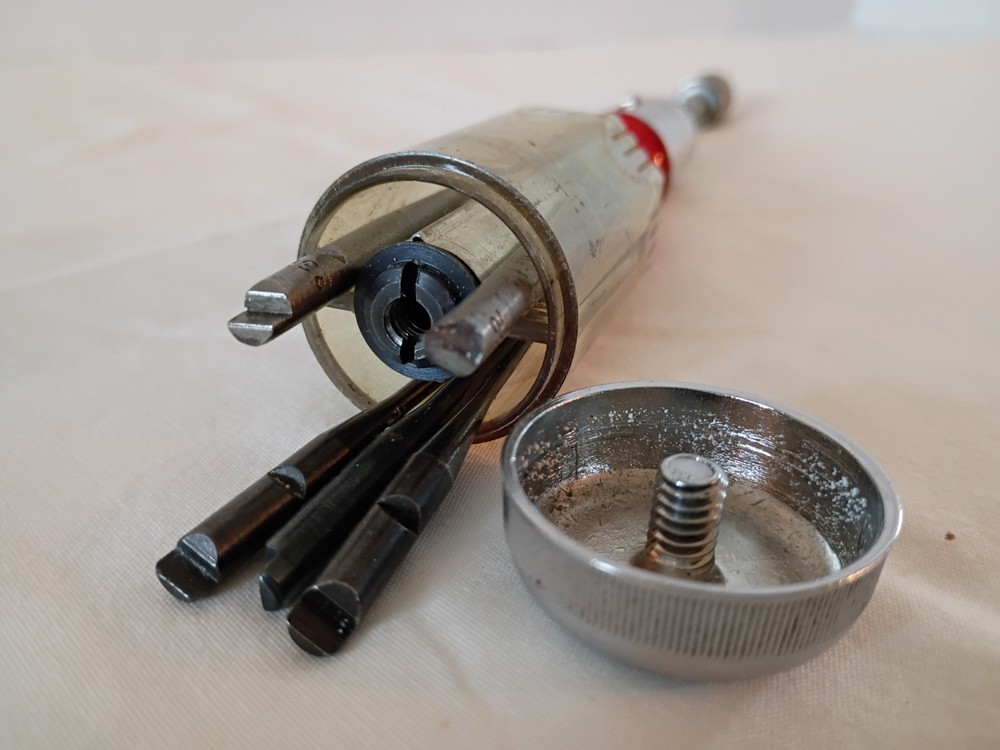 Vintage Yankee Handyman Reversible Push Driver Drill with 5 Bits EUC