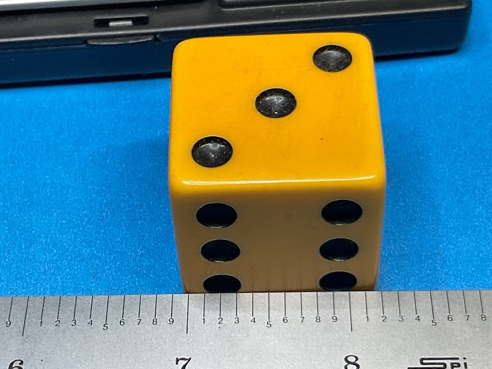 ———-LARGE SINGLE DICE——B-1