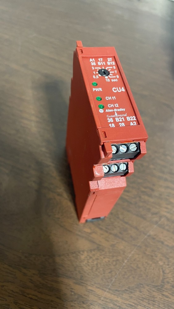 ALLEN BRADLEY 440R-S23174 GUARD MASTER CU4  440RS23174 Installed- Never used