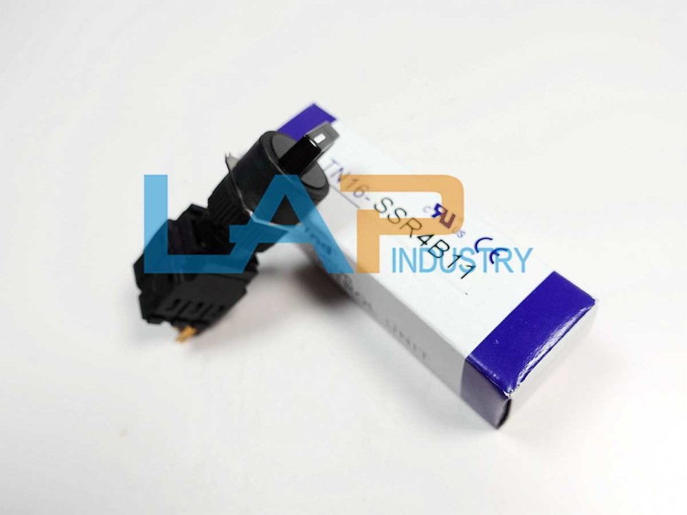 1 Pc. New Selector switch TN16-SSR4B11