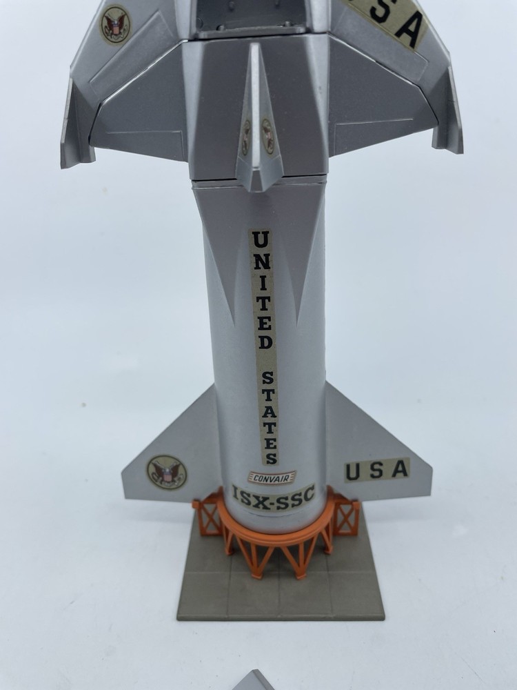 REVELL 1959 CONVAIR SPACE SHUTTLECRAFT MODEL