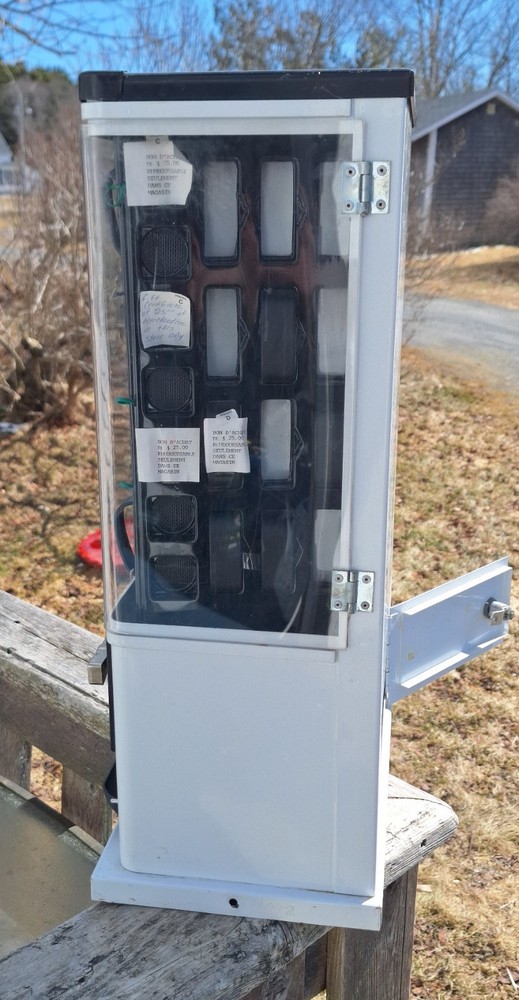 Large White Nevada Gumball Machine