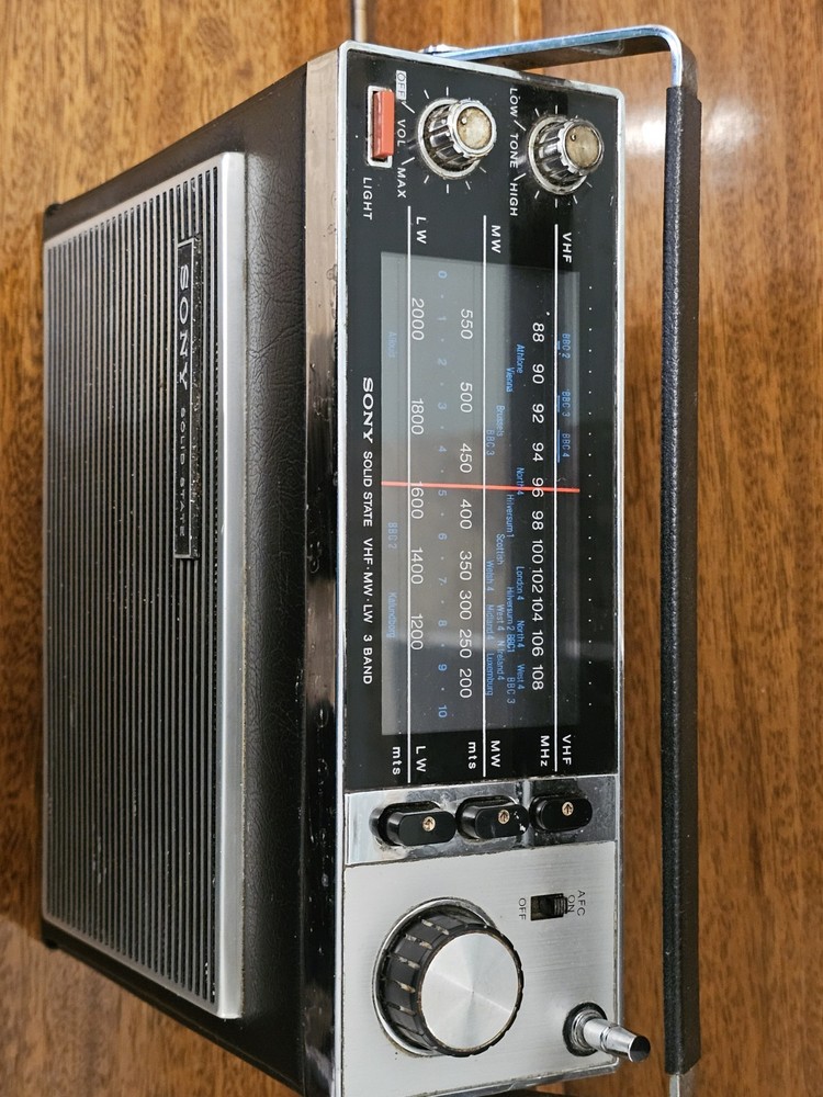 Very Rare Sony Solid State Radio TFM-8030L