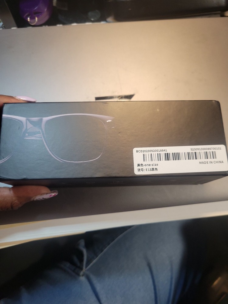 New In Box - Smart Sunglasses wireless bluetooth