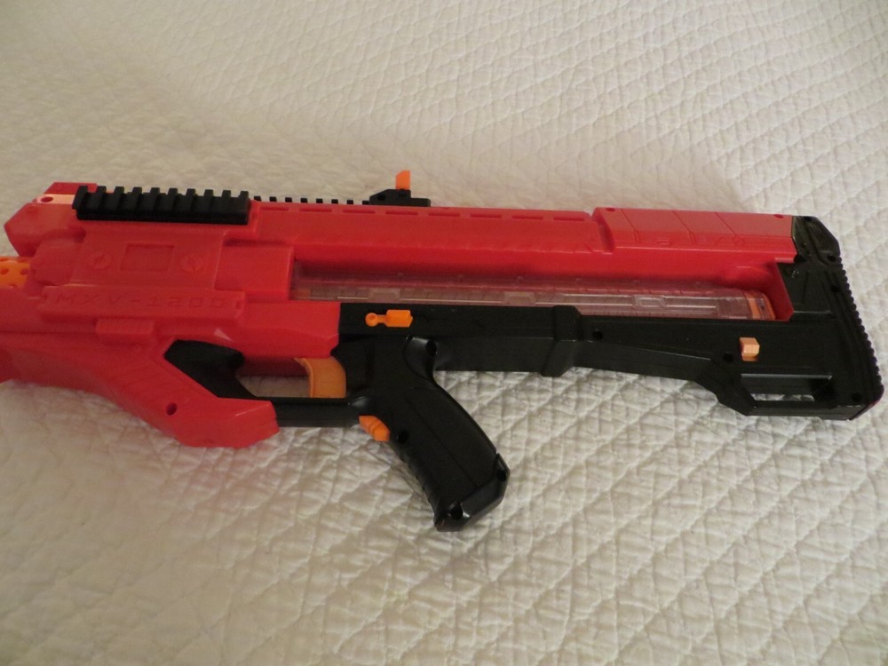 NERF Rival Zeus MXV-1200 Blaster - Red / Blue - B1593