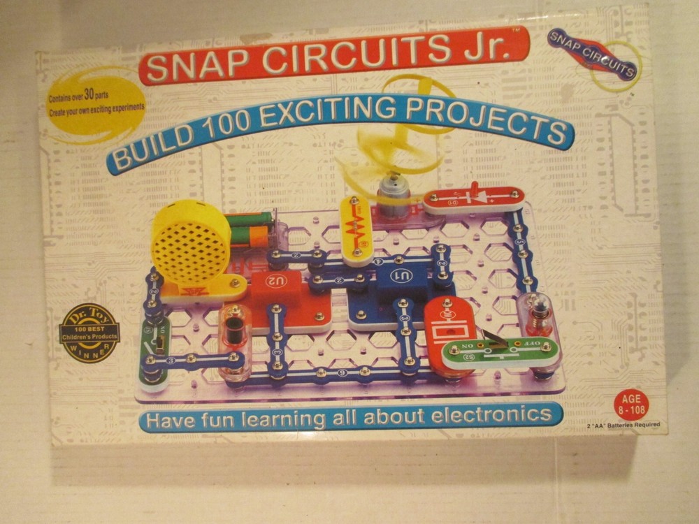 Snap Circuits Jr. SC100 Electronics Exploration Kit  Over 100 Projects Complete