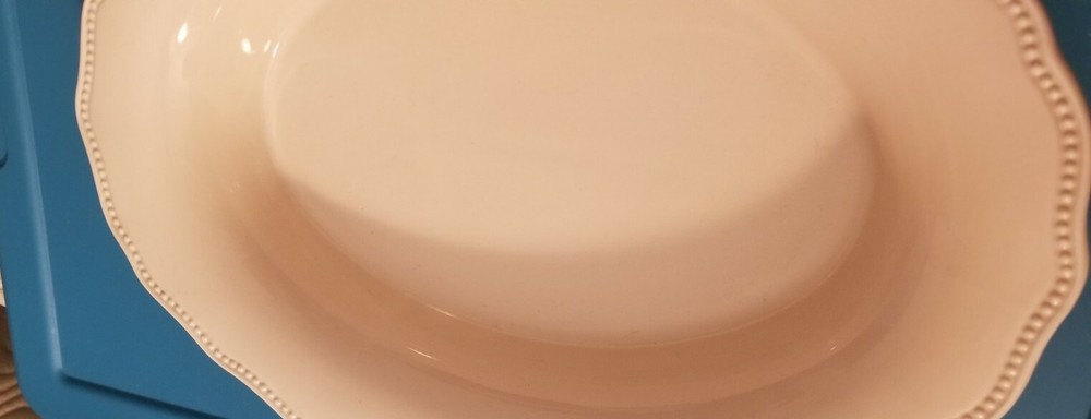 OVAL BAKING DISH Blackhawk Marketing CASSEROLE Ceramic Cream embossed
