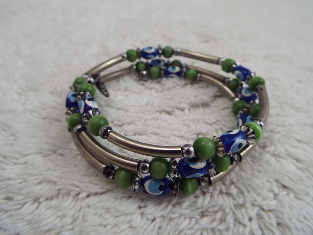 Silvertone Blue Green Bead Coil Bracelet (D50)