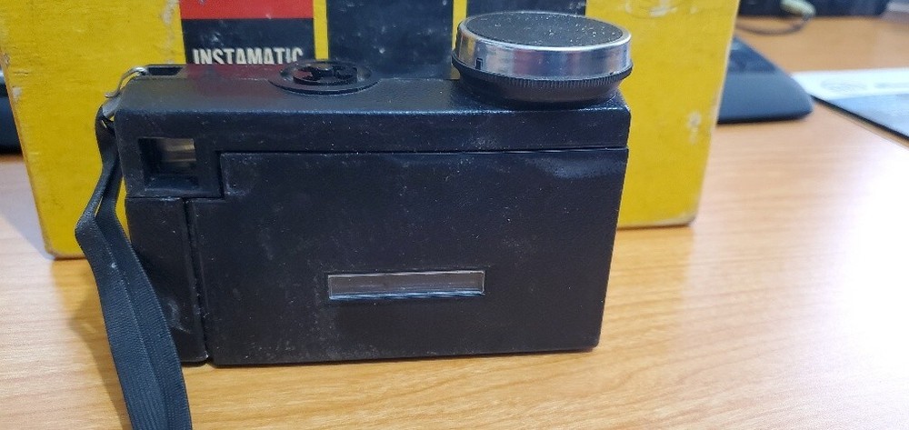 Kodak Vintage 414 Instamatic Camera In Original Box UNTESTED