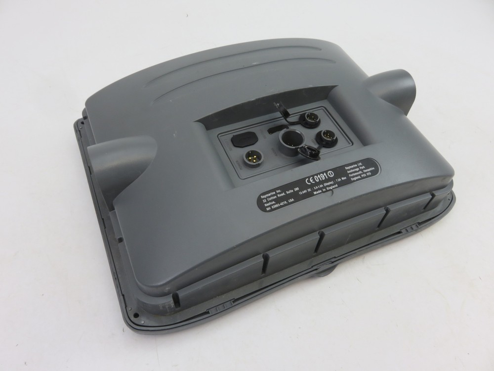 Raymarine C120 E02022 Marine 12.1" FishFinder Radar GPS Chartplotter MFD Display