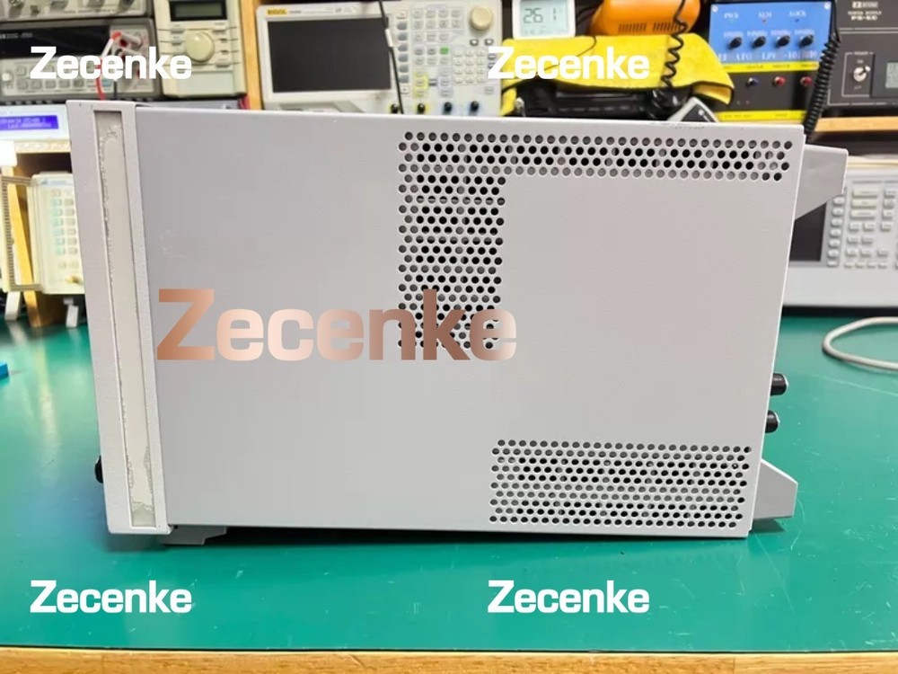 KEYSIGHT / Agilent E5062A 300kHz-3GHz Vector network Analyzer/used