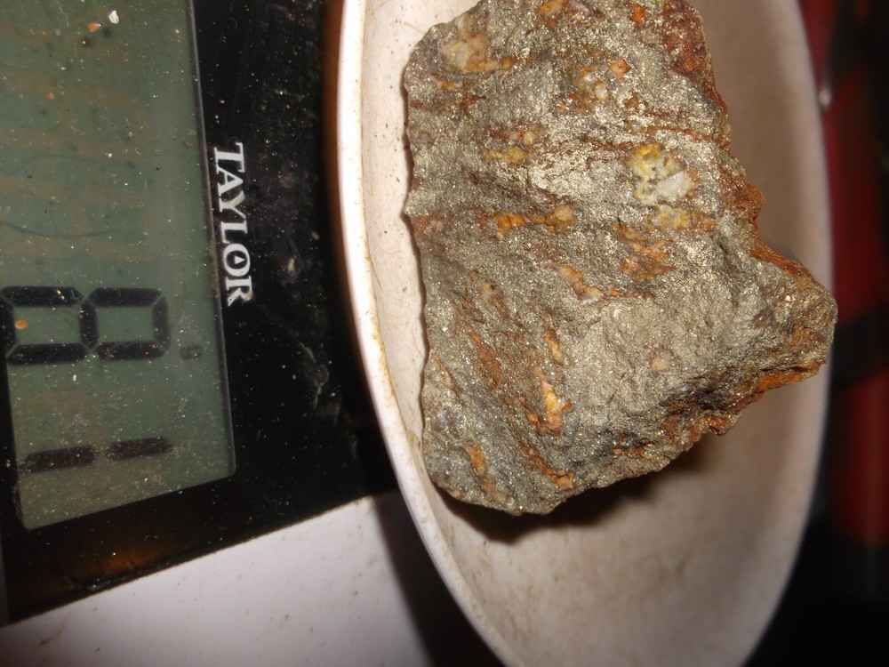 Gold, silver, copper, 81 grams samples ,ore high grade .