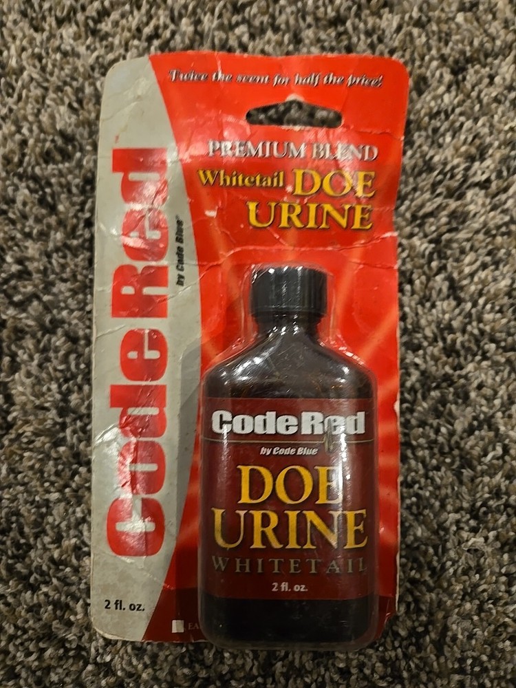 Code Red Whitetail Deer Doe Estrous Scent 2 Oz.
