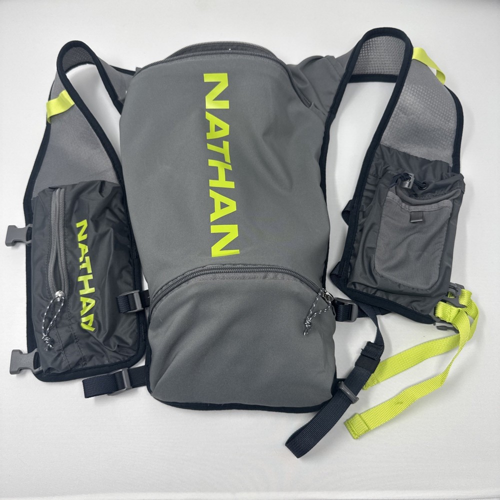 Nathan Unisex QuickStart 2.0 4 Liter Hydration Pack Charcoal/Finish Lime