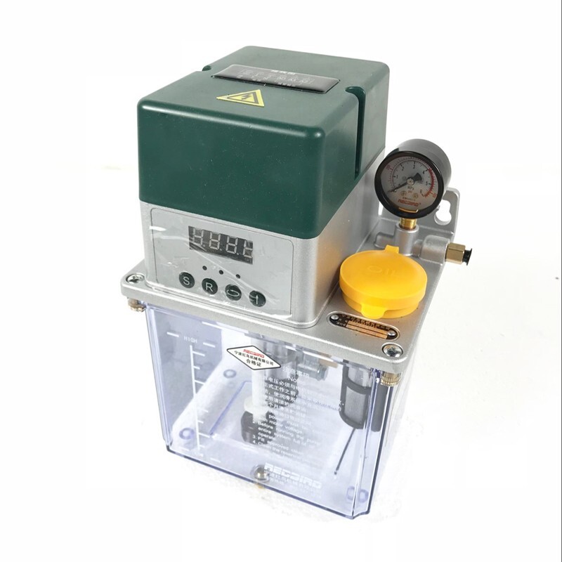 2L Digital Display Automatic Gear Lubricating Pump 220V Electric Oiler Tool