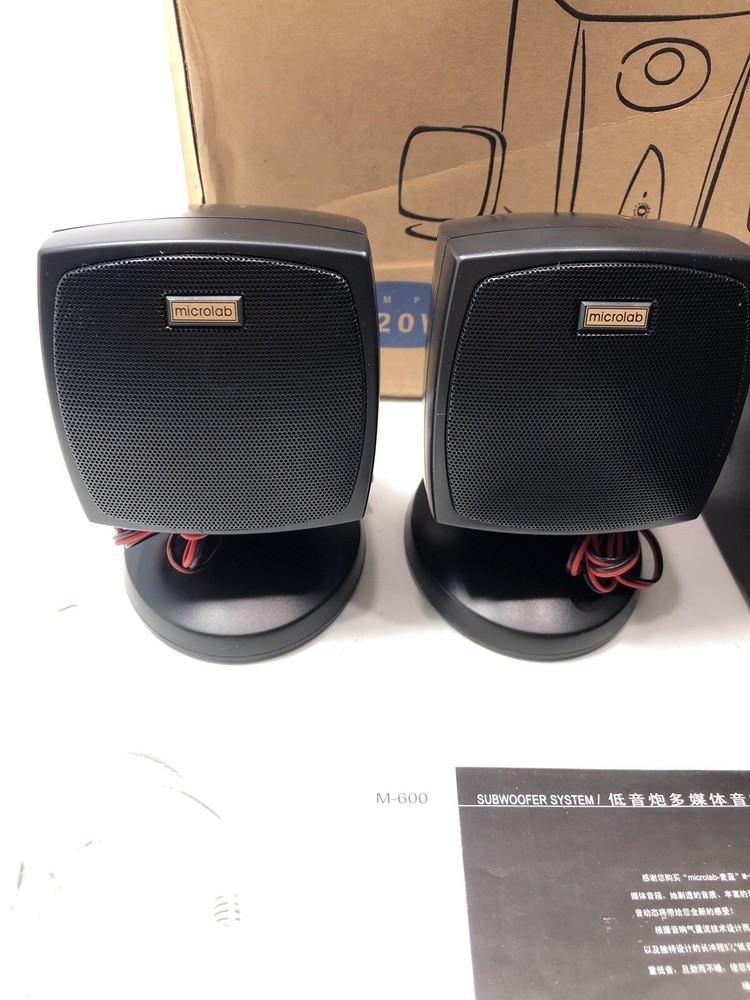 MICROLAB M-600 SPEAKER SYSTEM WITH SUBWOOFER 36 WATT Computer Phone AUX