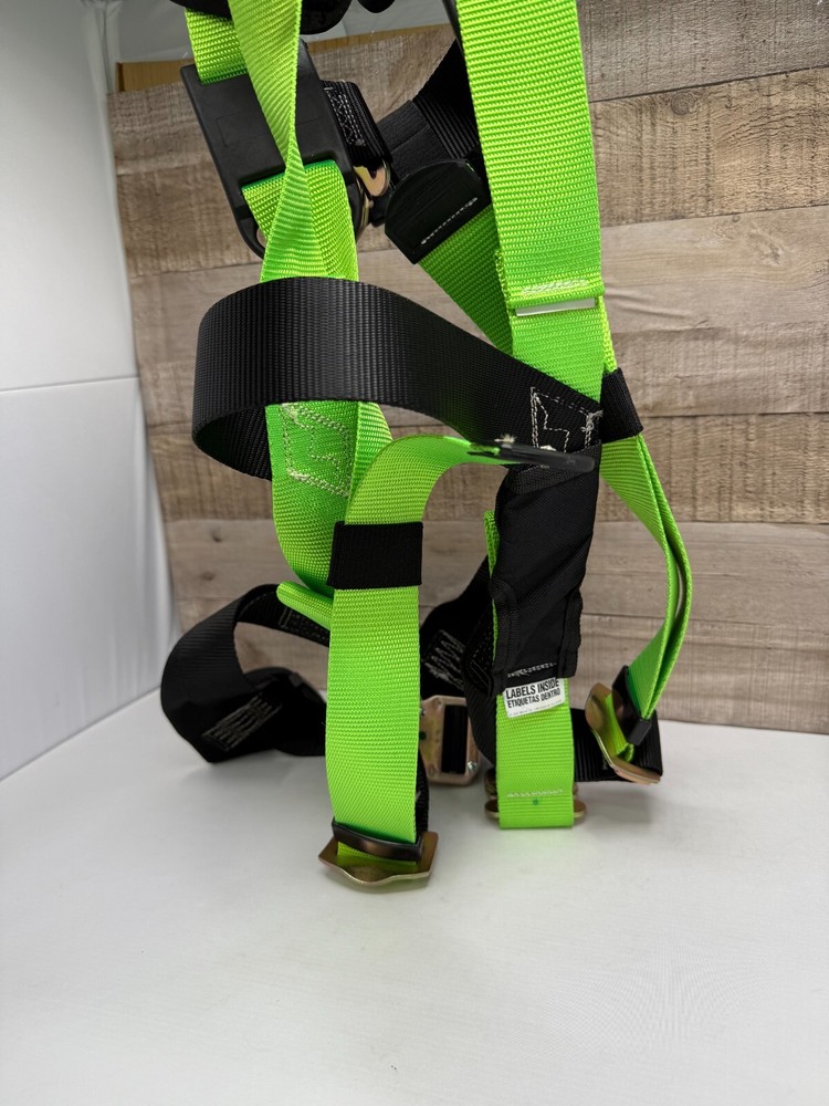 Werner Easy Wear Adjustable Fall Protection Safety Harness (D-Ring) Open Box
