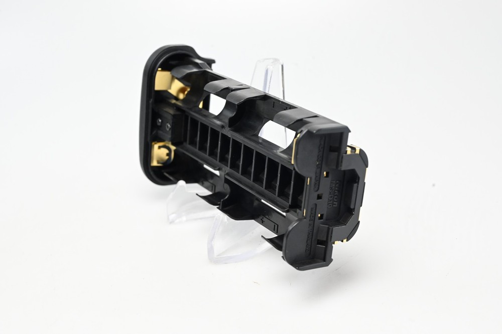 Nikon MS-D10 AA Battery Holder #G759