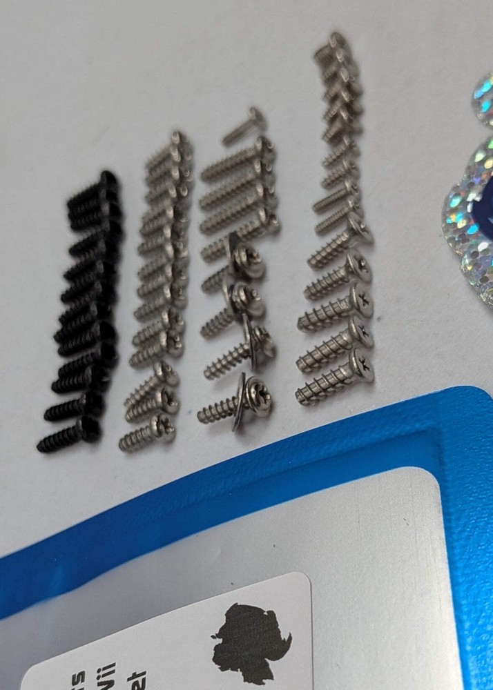 Nintendo Wii - New Complete Replacement Screw Set / Kit