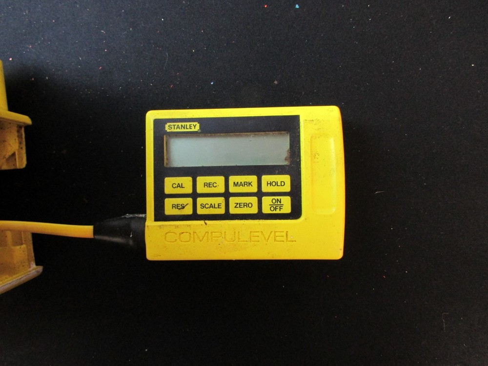 PRE-OWNED Stanley Compulevel Elevation Construction Measurement System 35-100