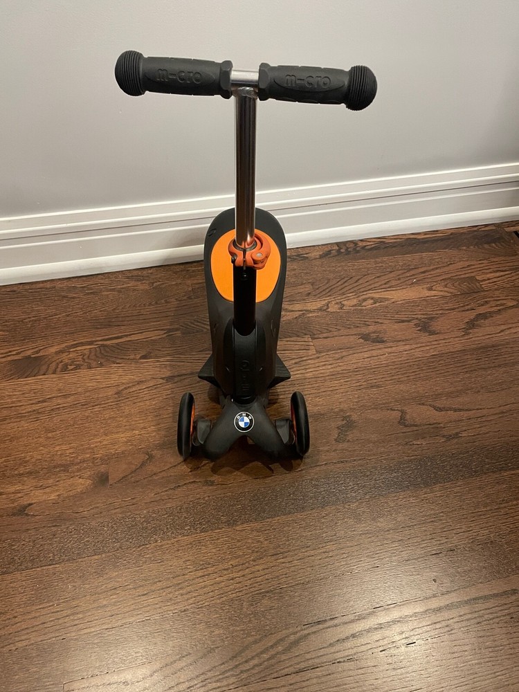 BMW Kids Scooter - m-cro