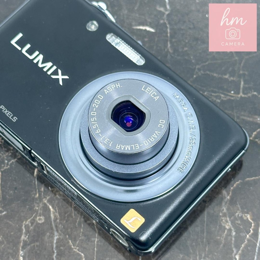 Panasonic DMC FH7 Black Digital Camera Compact Camera Excellent Condition