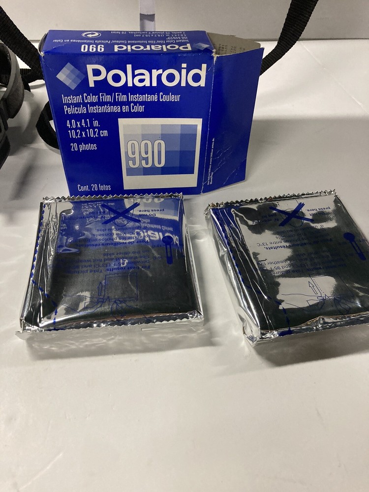 POLAROID SPECTRA AF CAMERA WITH ACCESSORIES & CAMERA BAG “Read Description!!”