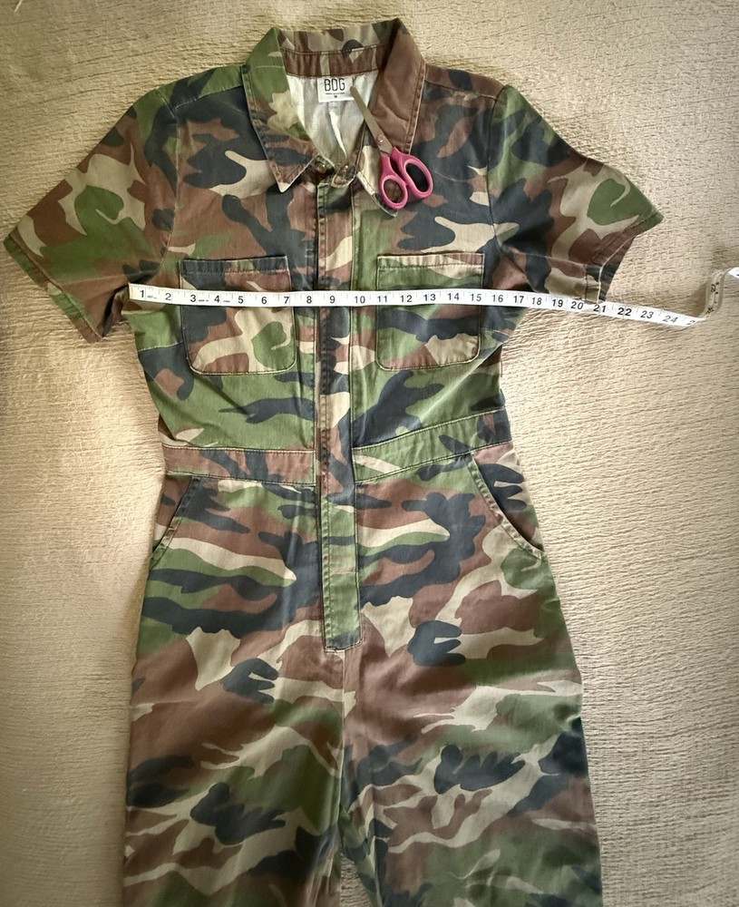 Urban Outfitters Camo Flight Jumpsuit Size Medium $25