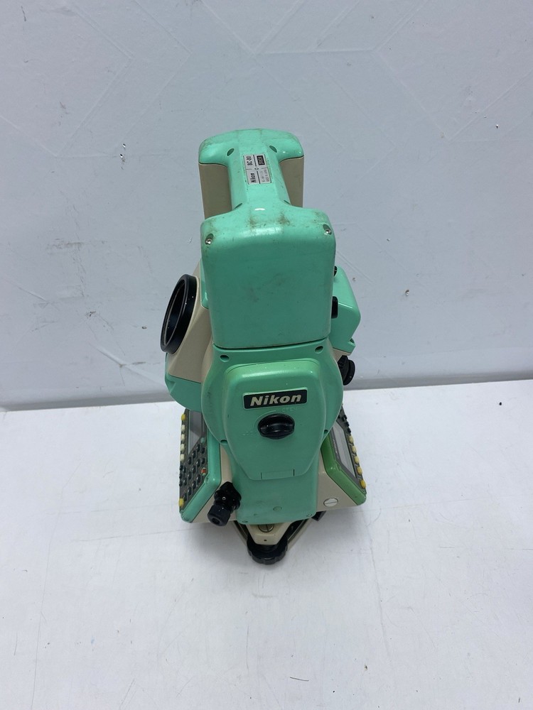 NIKON NPL-632 TOTAL STATION